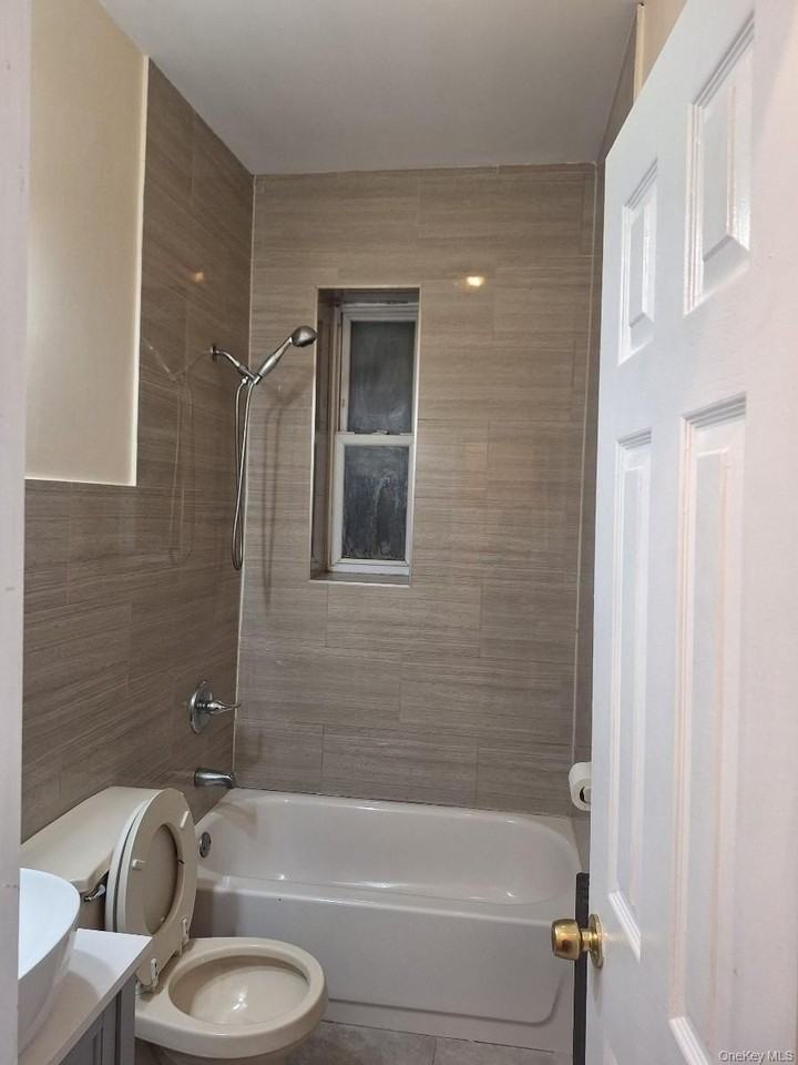 768 Hendrix St - Photo 6 of 11