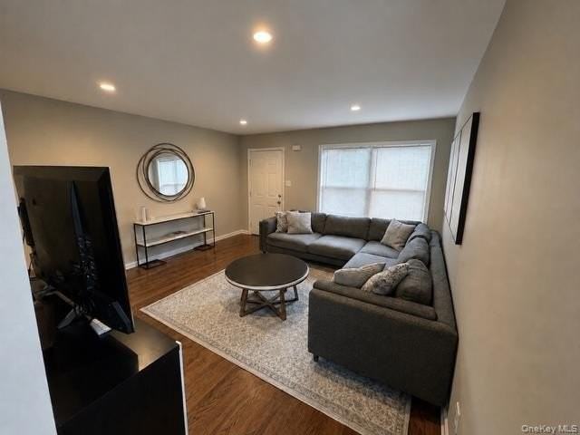 526 Fourth Ave #A - Photo 2 of 14