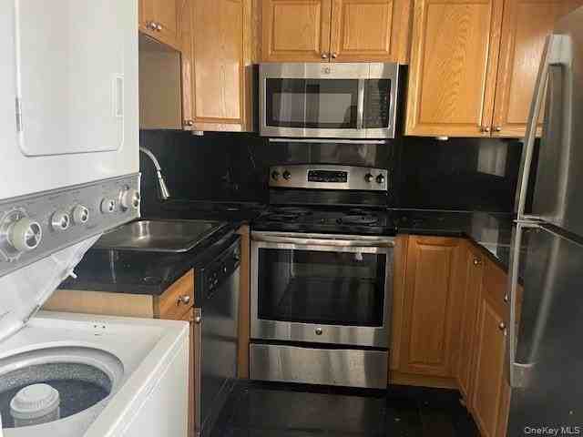 757 Chestnut St #1stFL - Photo 4 of 9