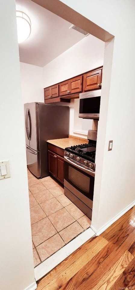673 E 165th St - Photo 4 of 12