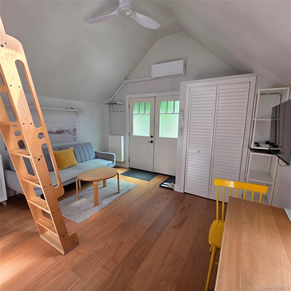 38 Gnarled Hollow Rd - Photo 5 of 11