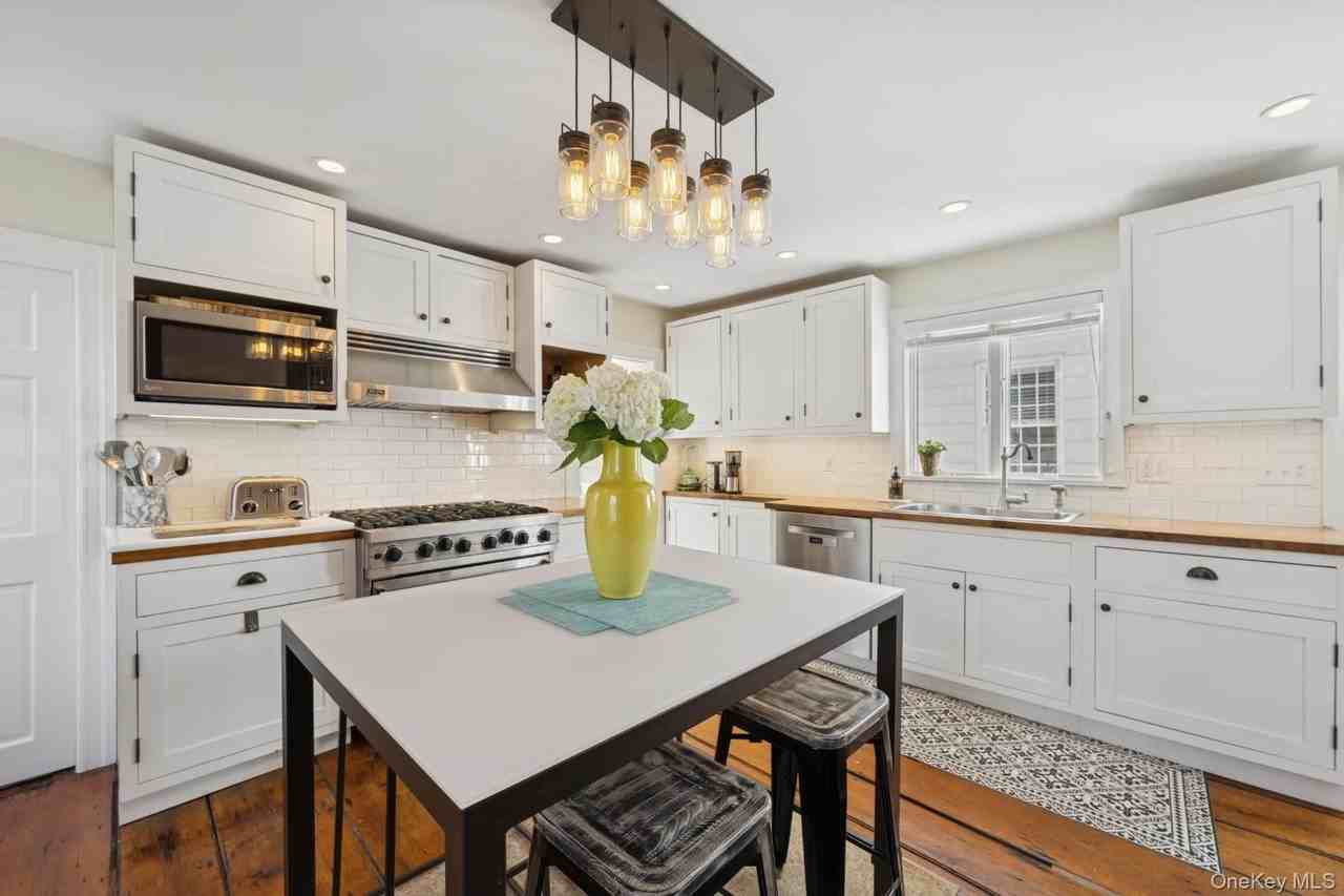 189 Main St - Photo 6 of 23