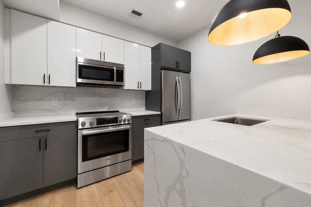 300 Somerville Ave #D