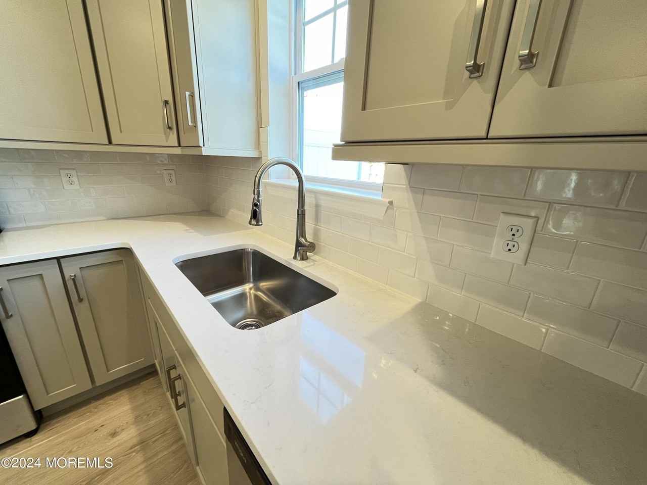 52 Chapel Ln - Photo 6 of 19