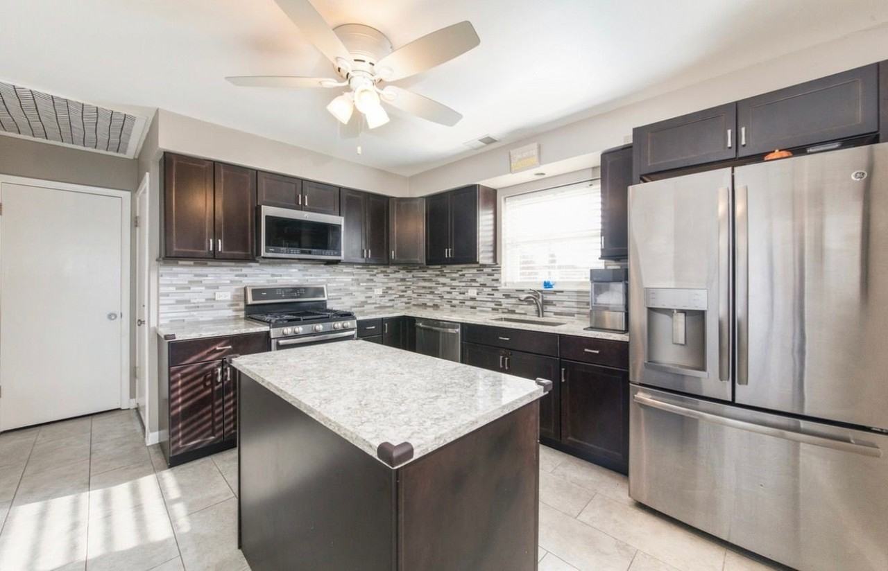 8735 N Wisner St #2 - Photo 7 of 15