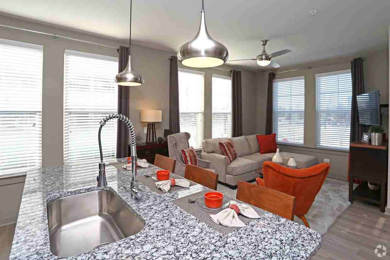 680 E Algonquin Rd #1201 - Photo 4 of 29