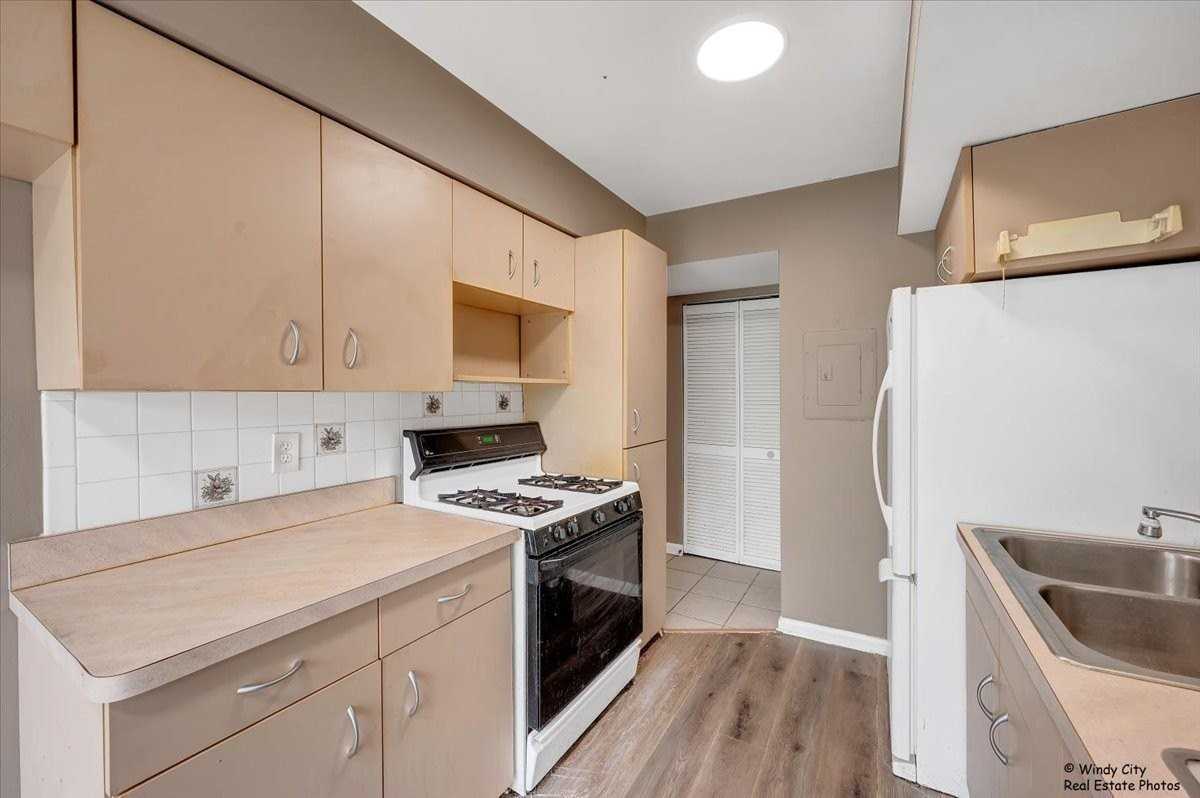 142 Ann Ct #B - Photo 5 of 16