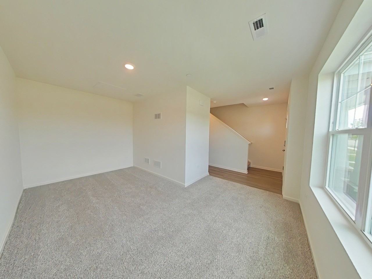 334 Basin Ct - Photo 2 of 8