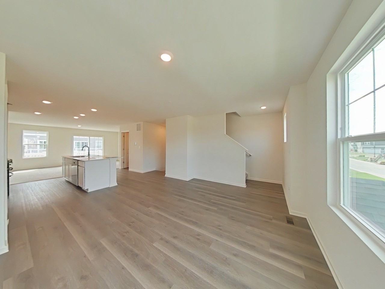 334 Basin Ct - Photo 5 of 8