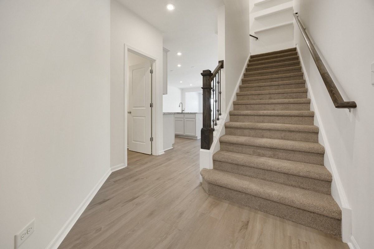 537 Watercress Dr - Photo 3 of 26