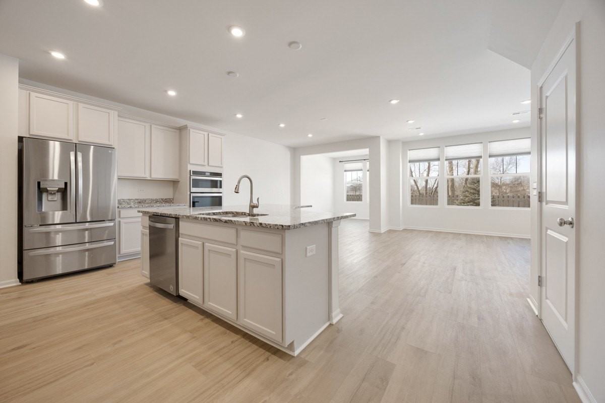 537 Watercress Dr - Photo 4 of 26