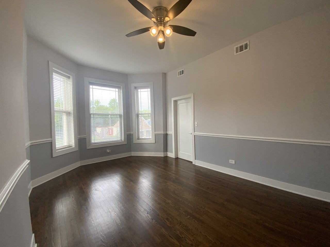 3910 W Arthington St #2 - Photo 4 of 18