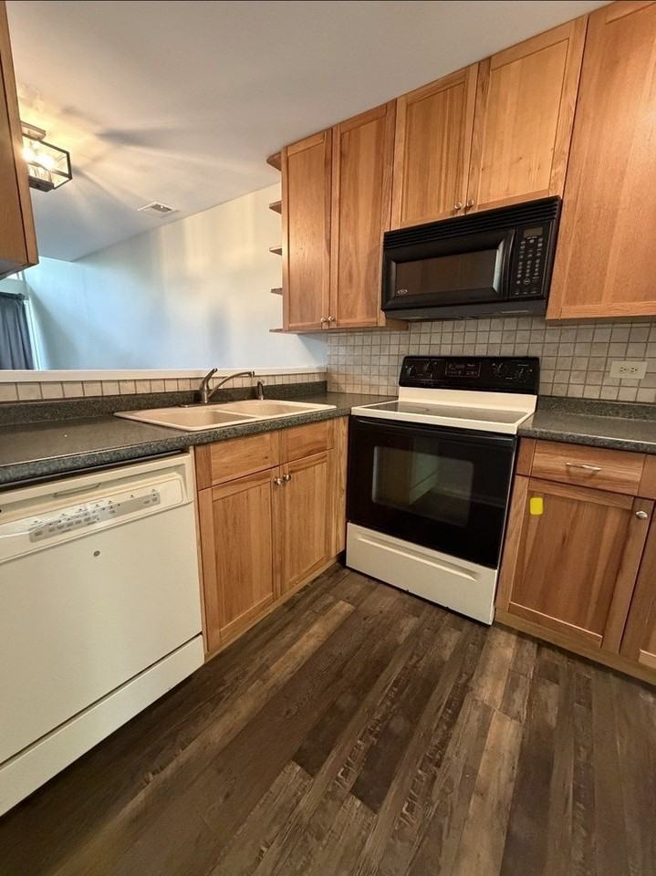 5915 Meadow Dr - Photo 6 of 23
