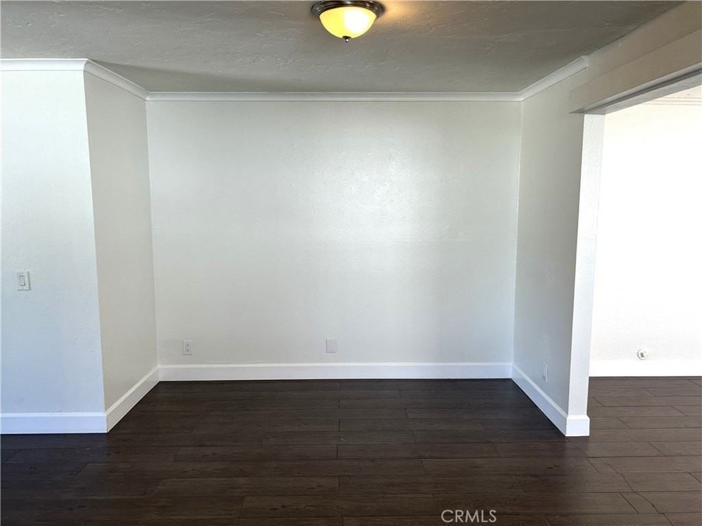 4007 Cypress Ln - Photo 5 of 25