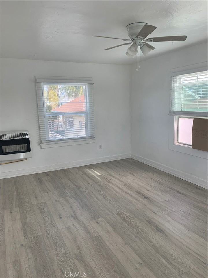 315 W Colton Ave #1-2 - Photo 4 of 16