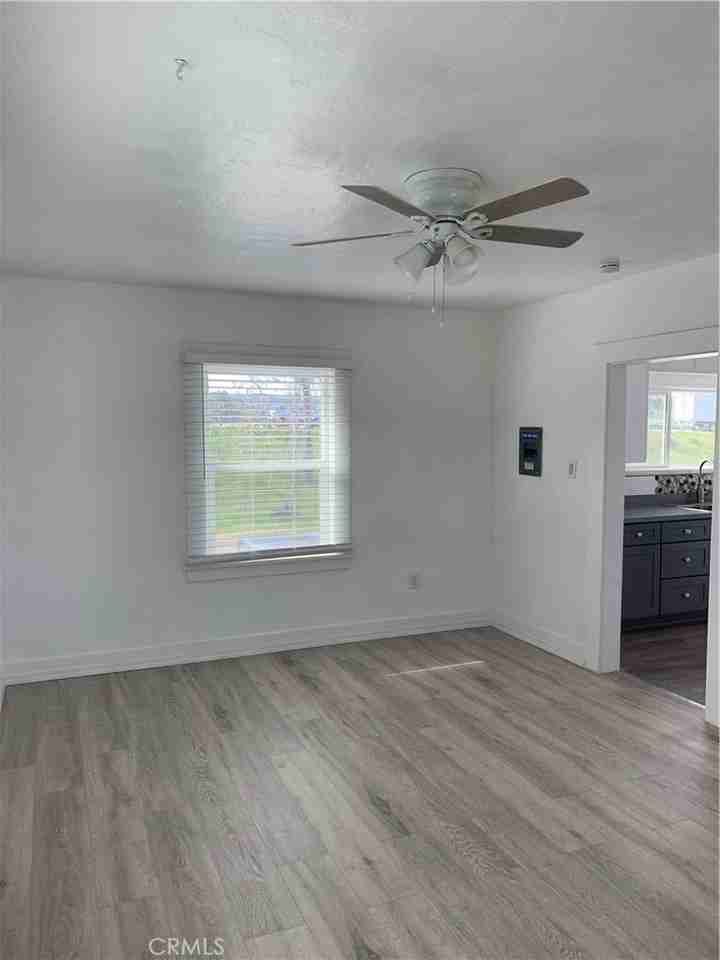 315 W Colton Ave #1-2 - Photo 5 of 16