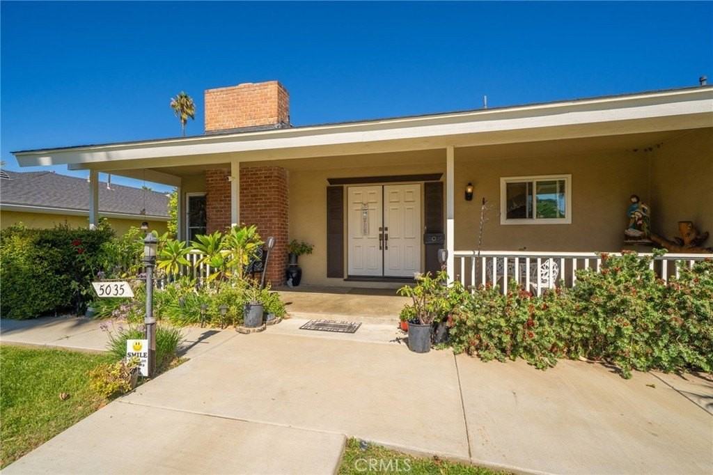 5035 Carlingford Ave - Photo 4 of 32
