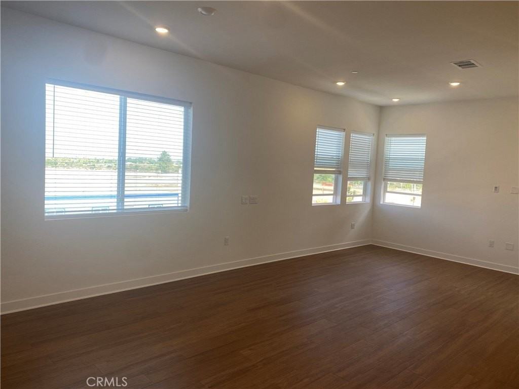 527 Mulligan - Photo 3 of 3