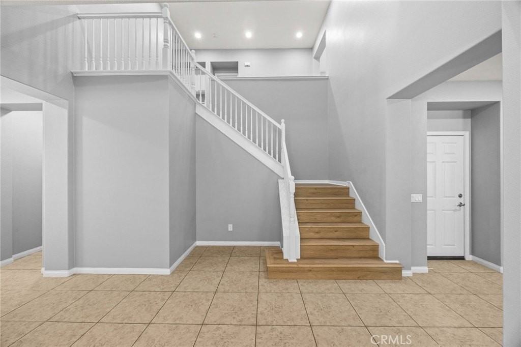 13247 Chariot Rd - Photo 4 of 25