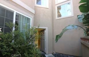 featured image of 72 Cartier Aisle