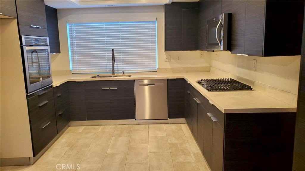 1030 S Rimwood Dr - Photo 4 of 11