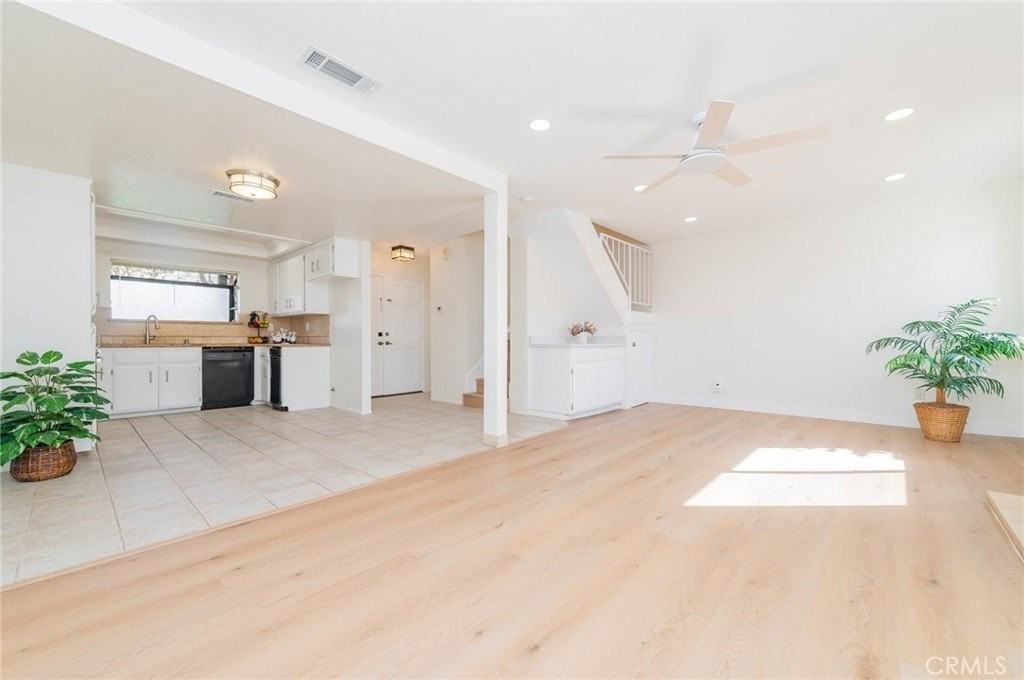 5212 Berkshire Way - Photo 4 of 28