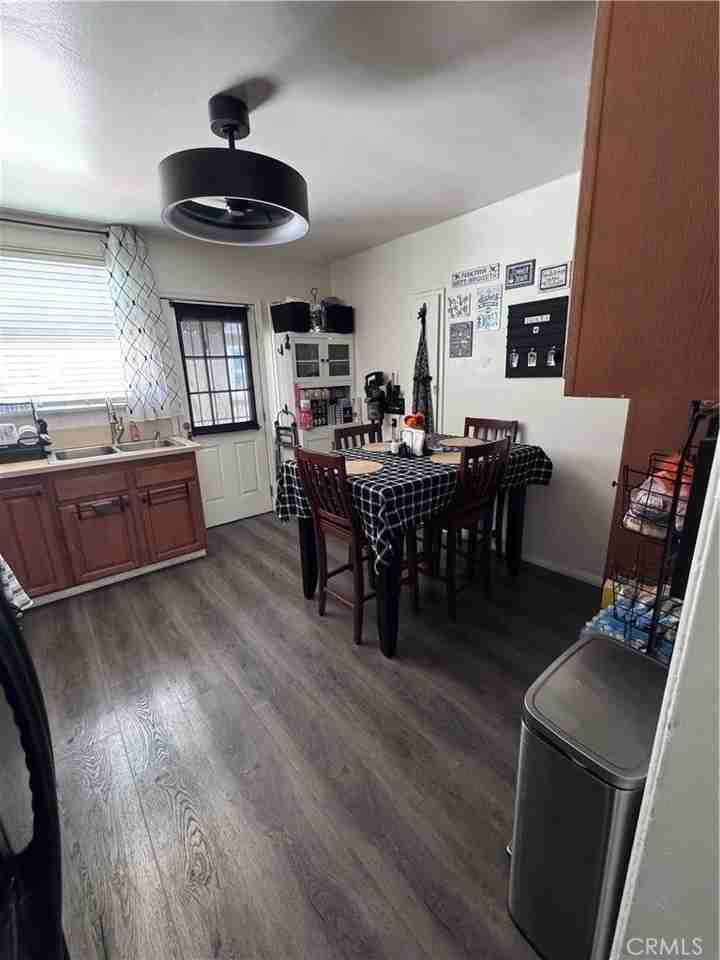 5726 Rocket St - Photo 6 of 12