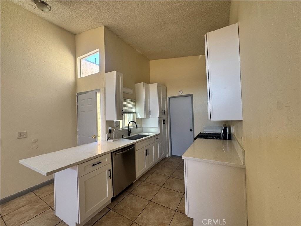 16209 Juniper St #2 - Photo 5 of 21