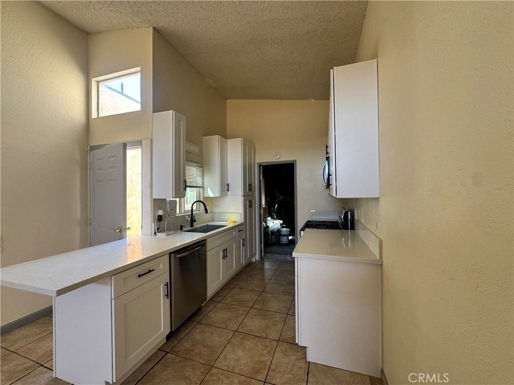 16209 Juniper St #2 - Photo 6 of 21