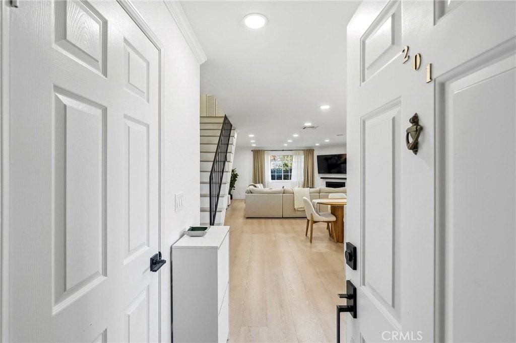 333 W Alameda Ave #201 - Photo 5 of 37