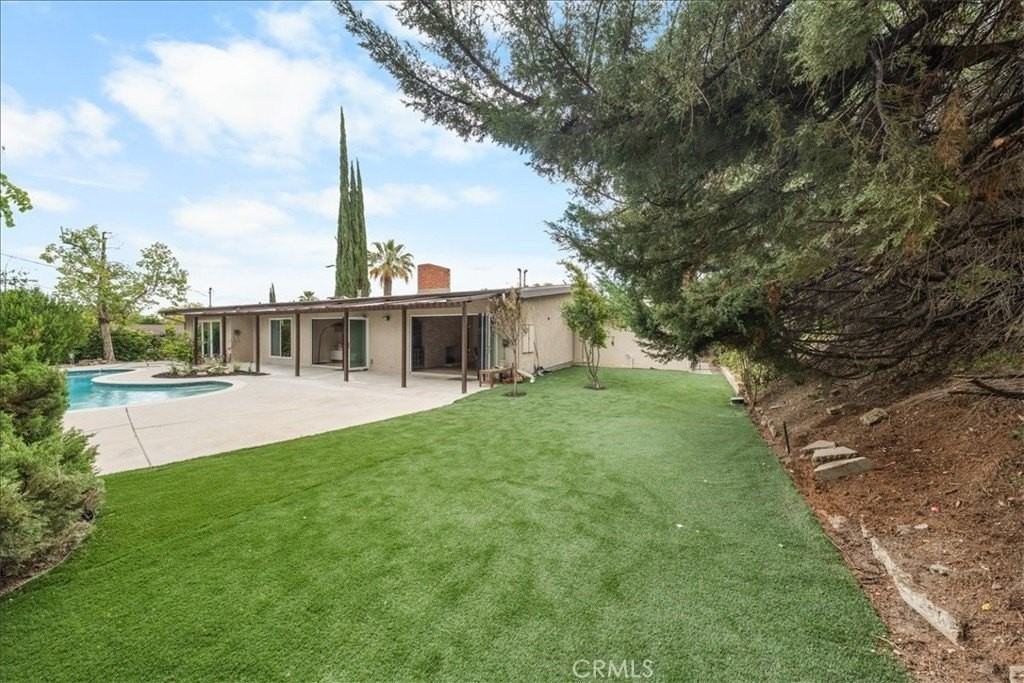 23711 Ladrillo St - Photo 5 of 22