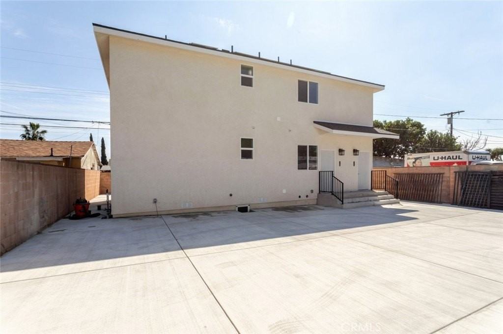 13768 Judd St - Photo 2 of 28