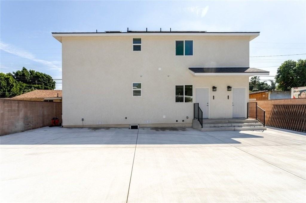 13768 Judd St - Photo 3 of 28