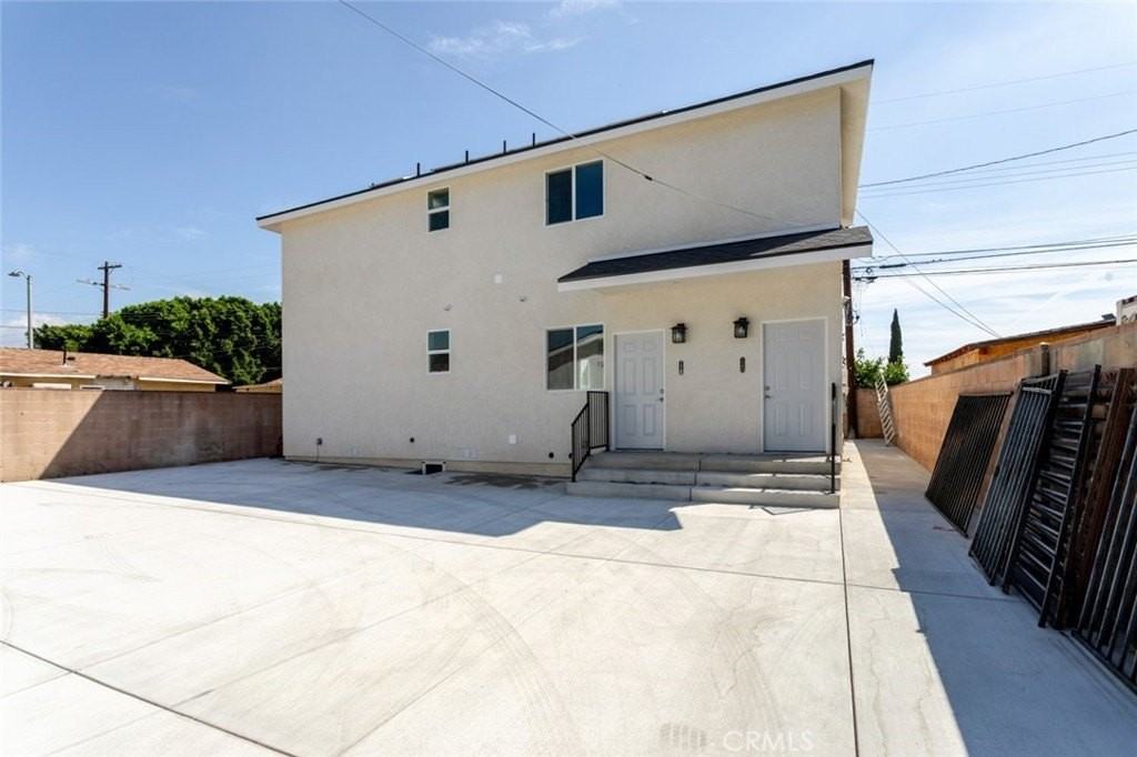 13768 Judd St - Photo 4 of 28