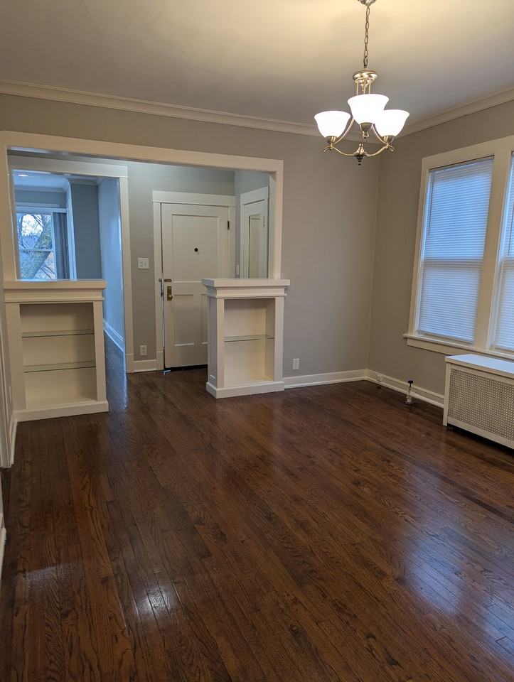 720 Mulford St #2 - Photo 3 of 16