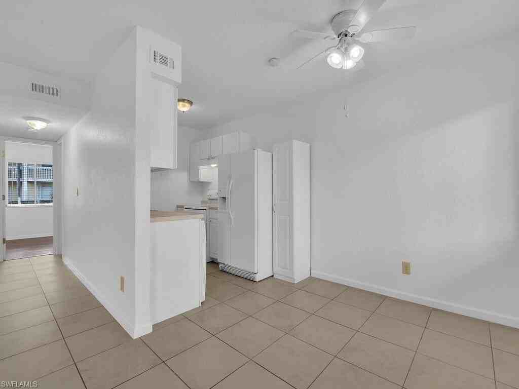 4617 Bayshore Dr #H5 - Photo 5 of 22