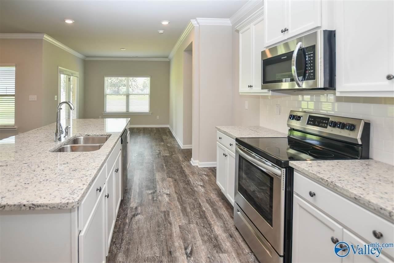107 Delilah Ln - Photo 3 of 28