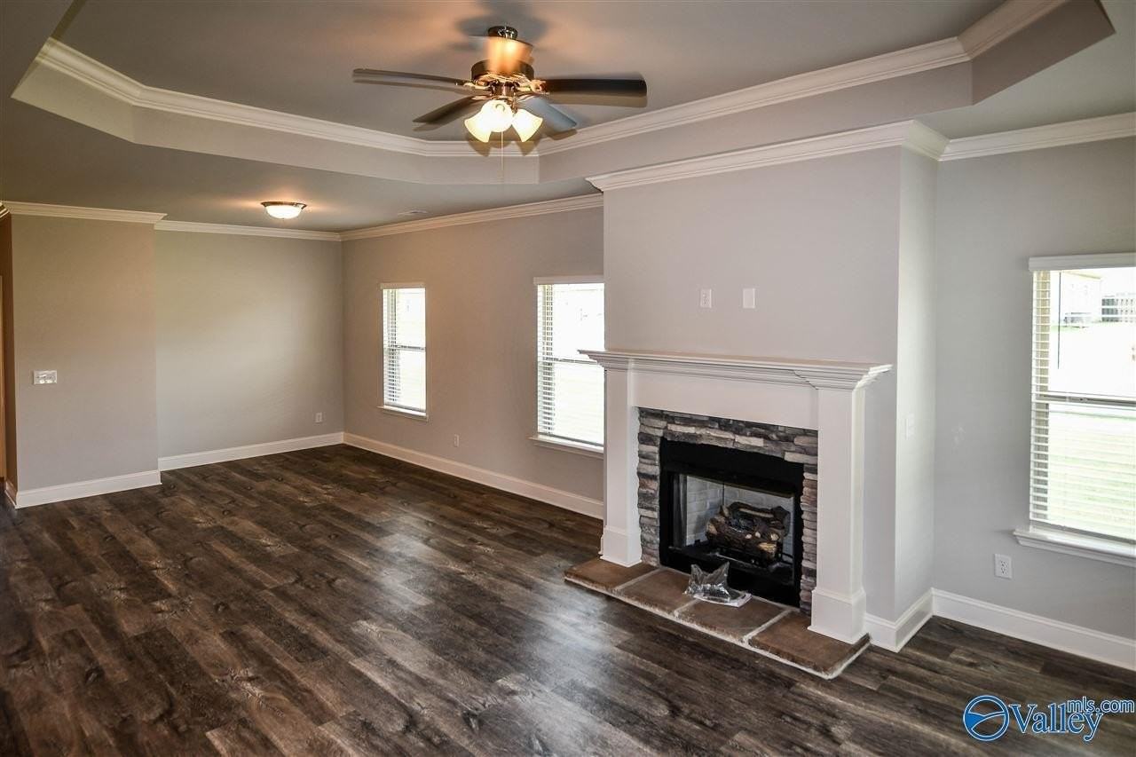 109 River Haven Dr - Photo 3 of 28