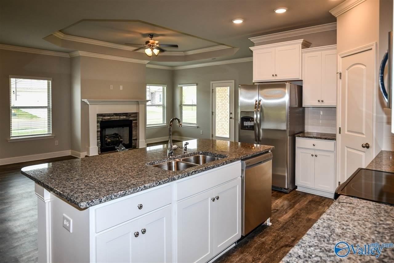 109 River Haven Dr - Photo 4 of 28
