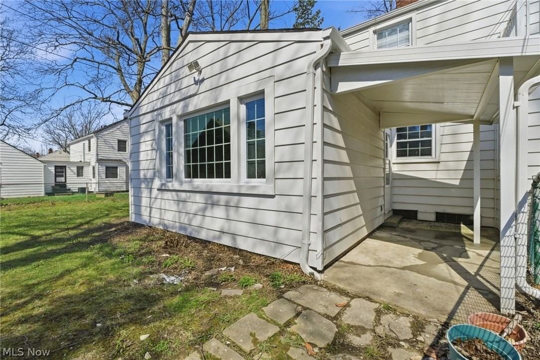 4182 Silsby Rd - Photo 6 of 45