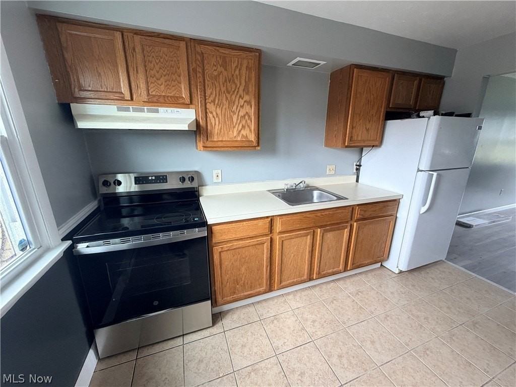 929 Cook Ave #1 - Photo 4 of 13