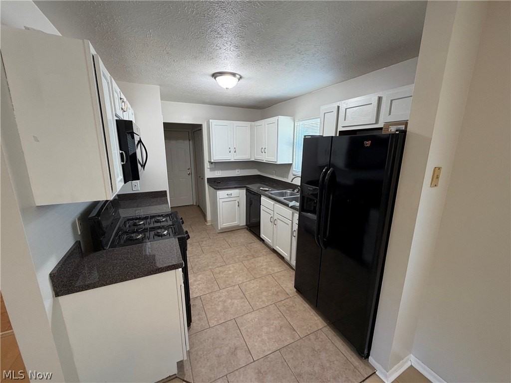 3773 Thurgood Ave - Photo 4 of 14