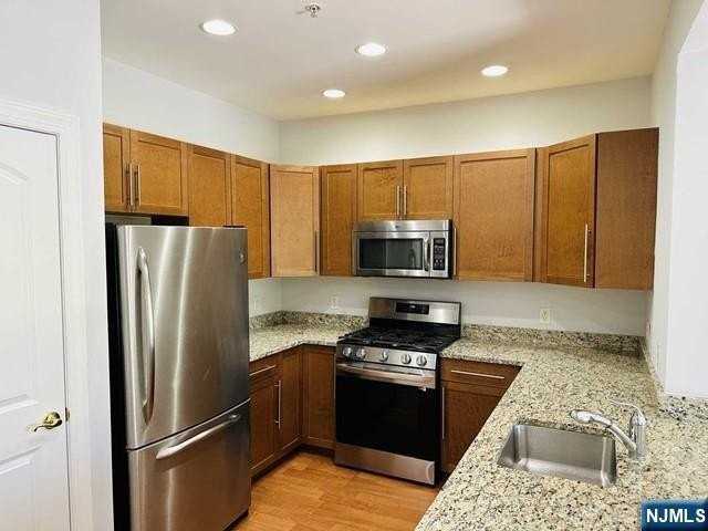 3110 Windsor Park Ct - Photo 5 of 21