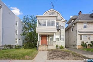 608 Washington Ave - Photo 1 of 1