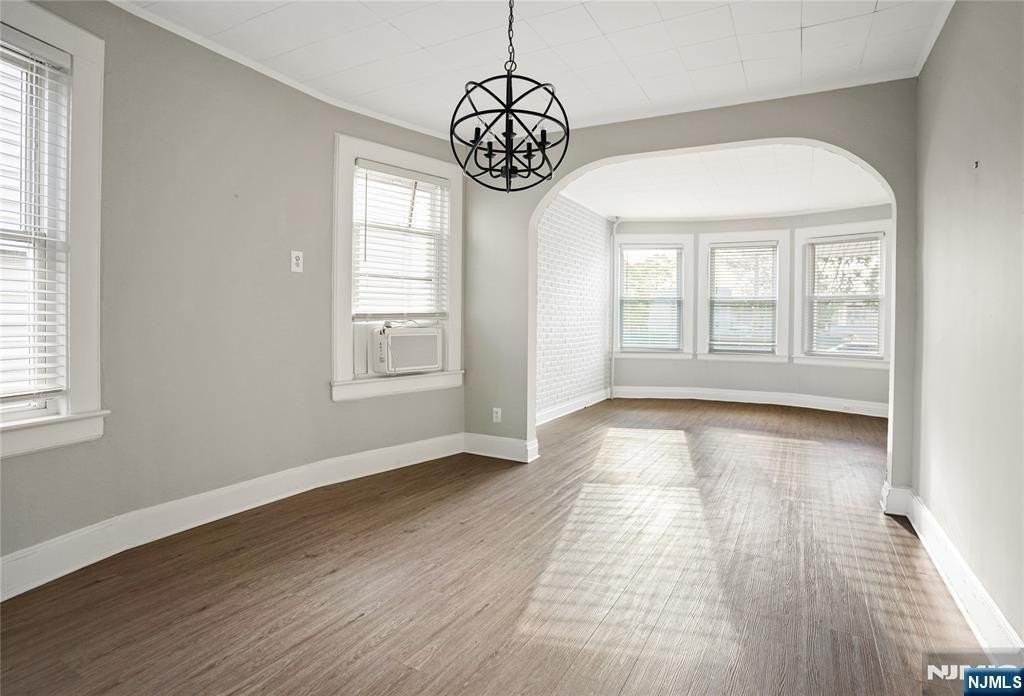 608 Washington Ave - Photo 6 of 23