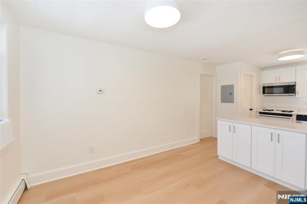 244 Van Winkle Ave - Photo 6 of 18