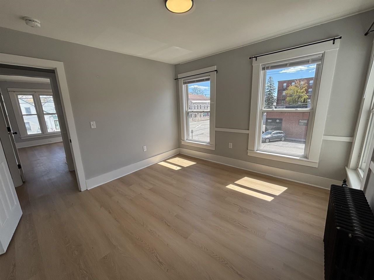 162 Front St - Photo 4 of 11