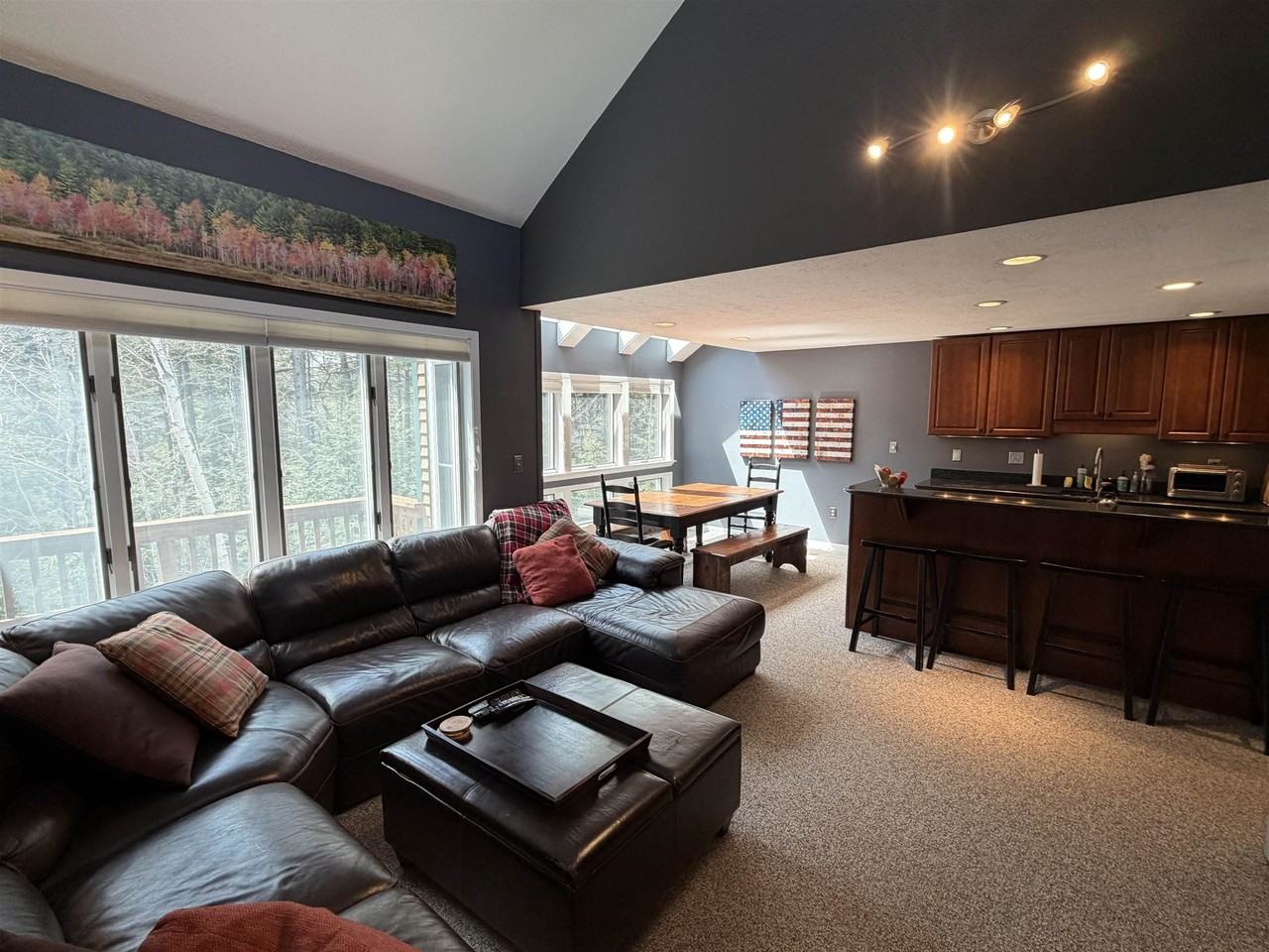 28 Tyler Spring Way #19 - Photo 4 of 34