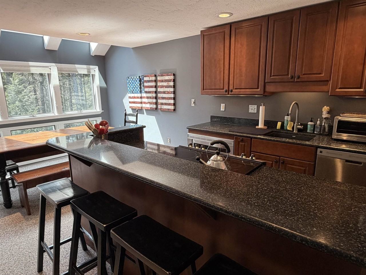 28 Tyler Spring Way #19 - Photo 5 of 34