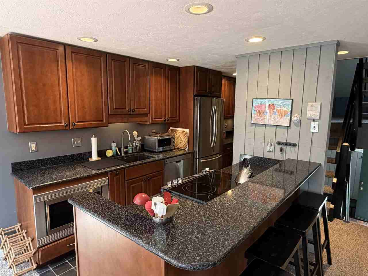28 Tyler Spring Way #19 - Photo 6 of 34